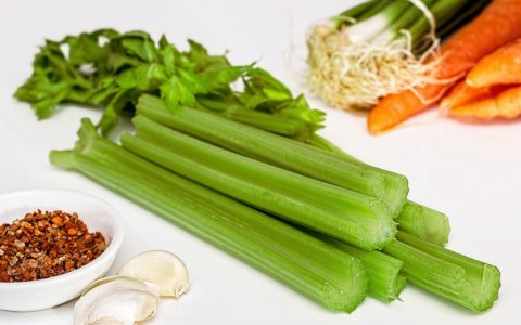 喝芹菜汁能帮你减肥吗？