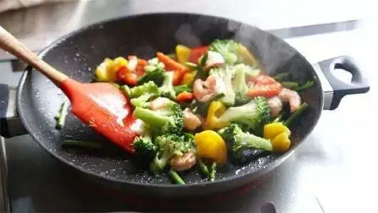 吃饭重口味会让人越变越丑！