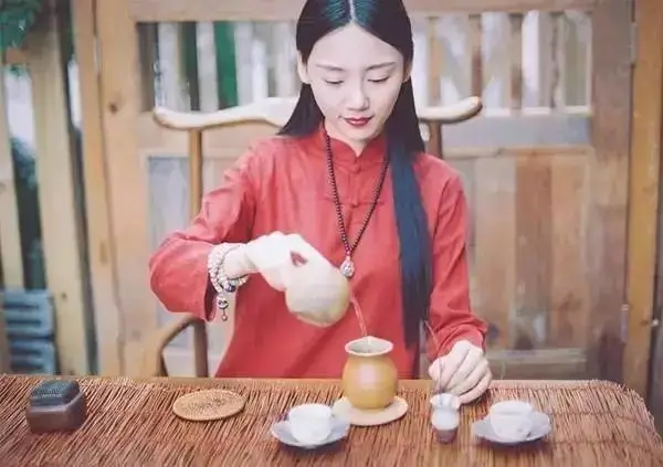 喝茶的人显年轻吗？
