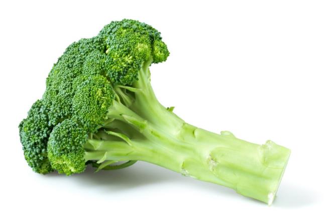 女人冬天容易掉头发怎么办？一定要多吃这7种食物