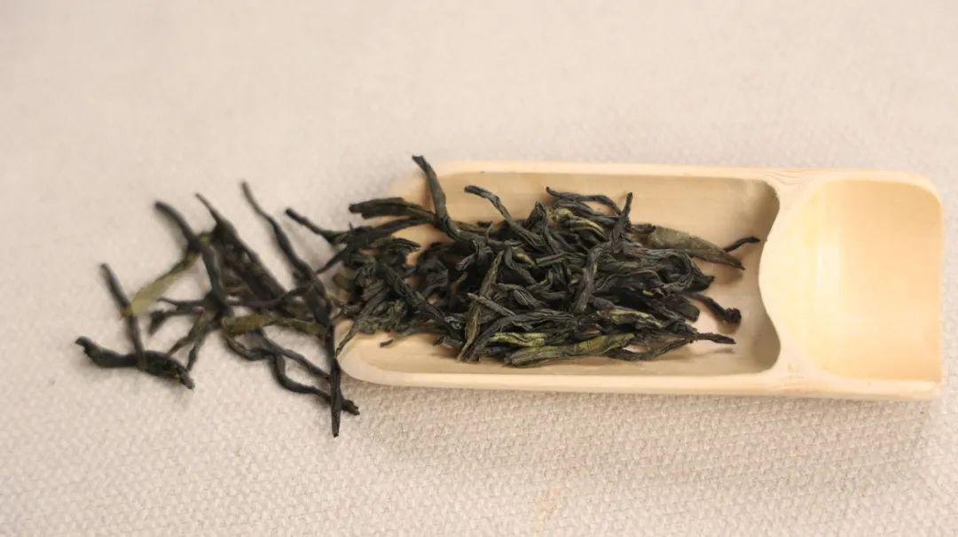 蒲公英和金银花泡水喝有什么好处？