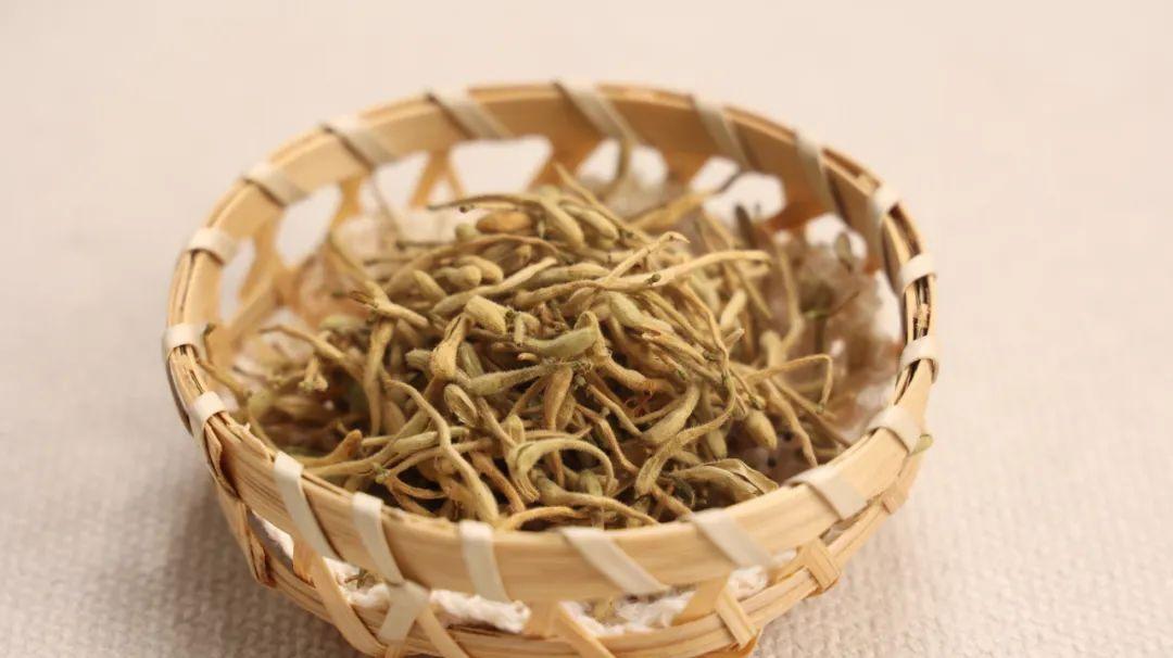蒲公英和金银花泡水喝有什么好处？