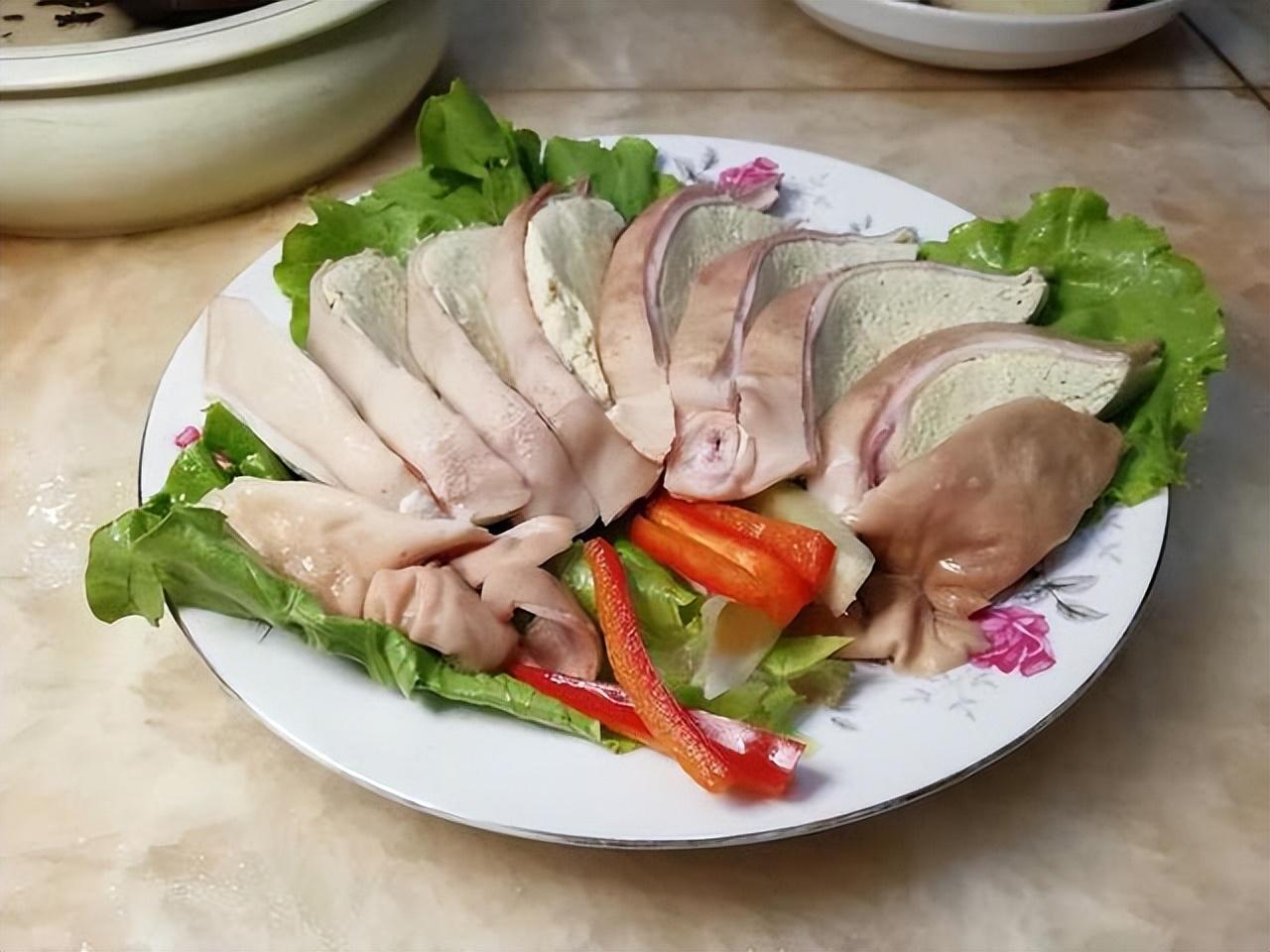 “一个猪肚十副药”，常吃猪肚有什么好处？