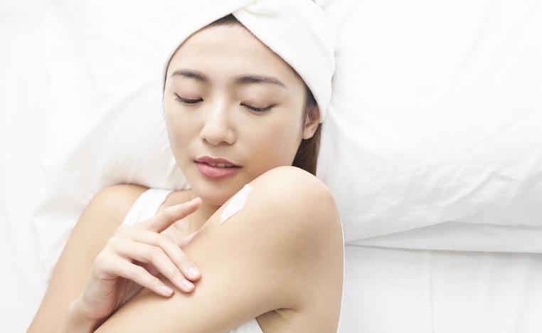 女人应该如何护理乳房？