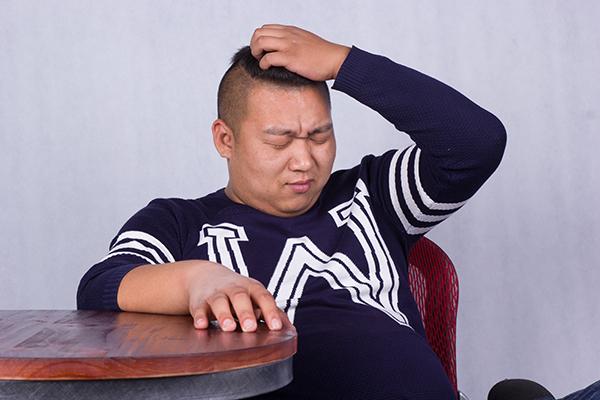 男性睾酮水平低，身体会有什么表现？（有什么方法能提高睾酮？）