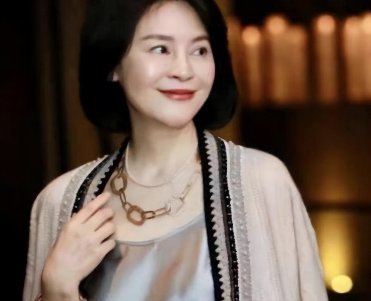 50岁的女人体重多少斤为好?(女人50岁的体重标准)